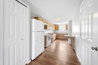 14152 Webster Dr in Shelby Township, MI - Building Photo - Building Photo