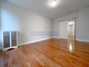 106 Fort Washington Ave in New York, NY - Building Photo - Building Photo