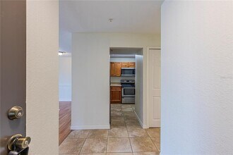 13917 Fairway Island Dr in Orlando, FL - Building Photo - Building Photo