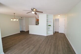 214 Quietwood Dr in Winston-Salem, NC - Building Photo - Building Photo