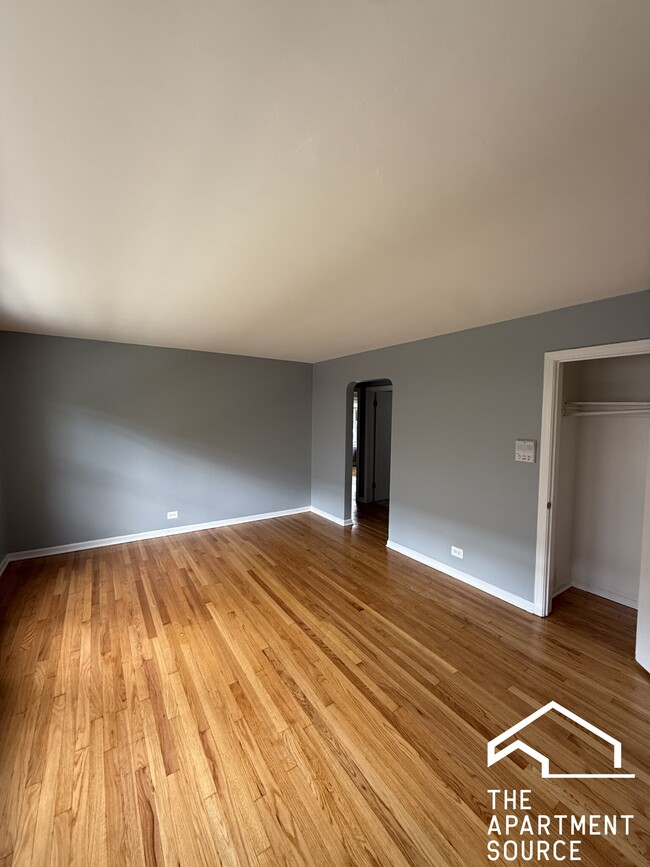6719 N California Ave in Chicago, IL - Building Photo - Building Photo