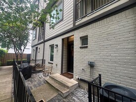 5924 Hudson St in Dallas, TX - Building Photo