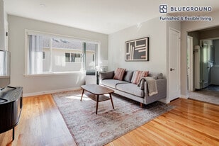 1230 Mills St in Menlo Park, CA - Building Photo