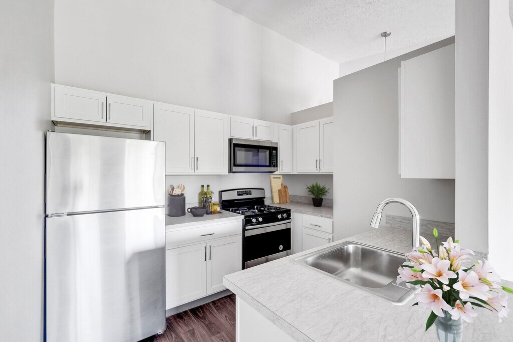 Cherry Tree Village Apartments in Strongsville, OH