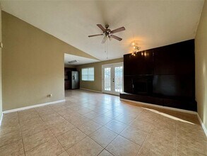 2409 Village Walk in Austin, TX - Building Photo - Building Photo