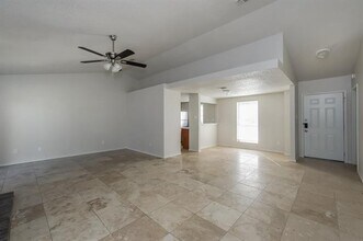 3805 Big Leaf Ln in Fort Worth, TX - Building Photo - Building Photo