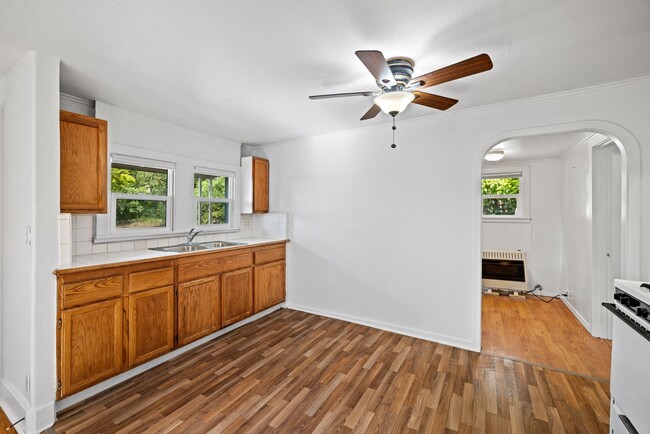 3160 Sunridge Dr in Santa Rosa, CA - Building Photo - Building Photo