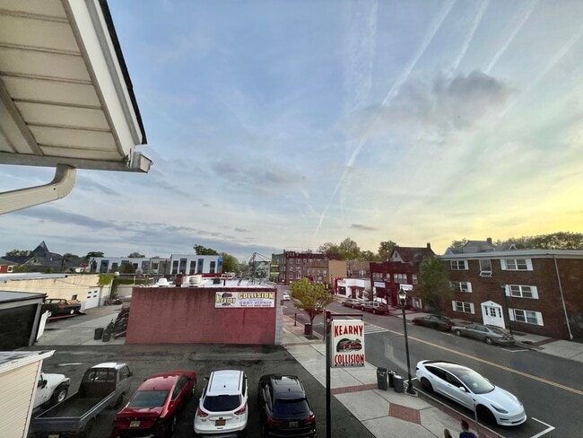 534 Kearny Ave, Unit 1L in Kearny, NJ - Building Photo - Building Photo