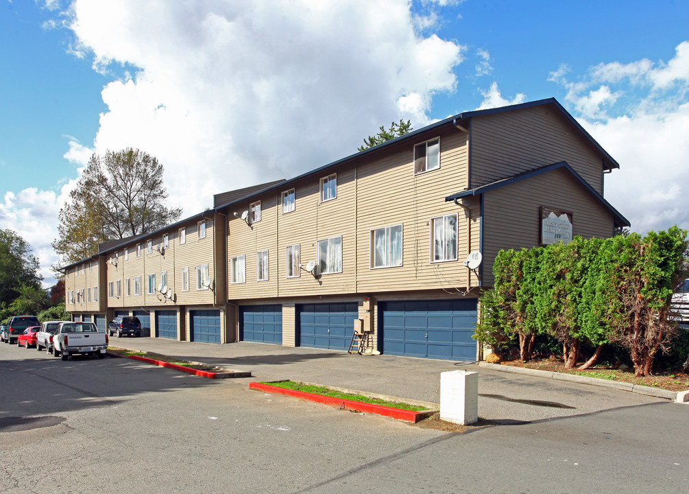 Cherry Creek in Monroe, WA - Foto de edificio