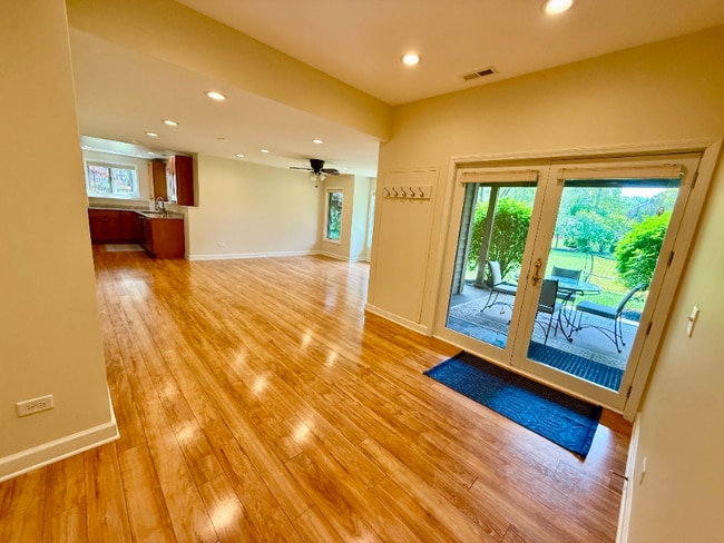 810 Honeysuckle Ave
