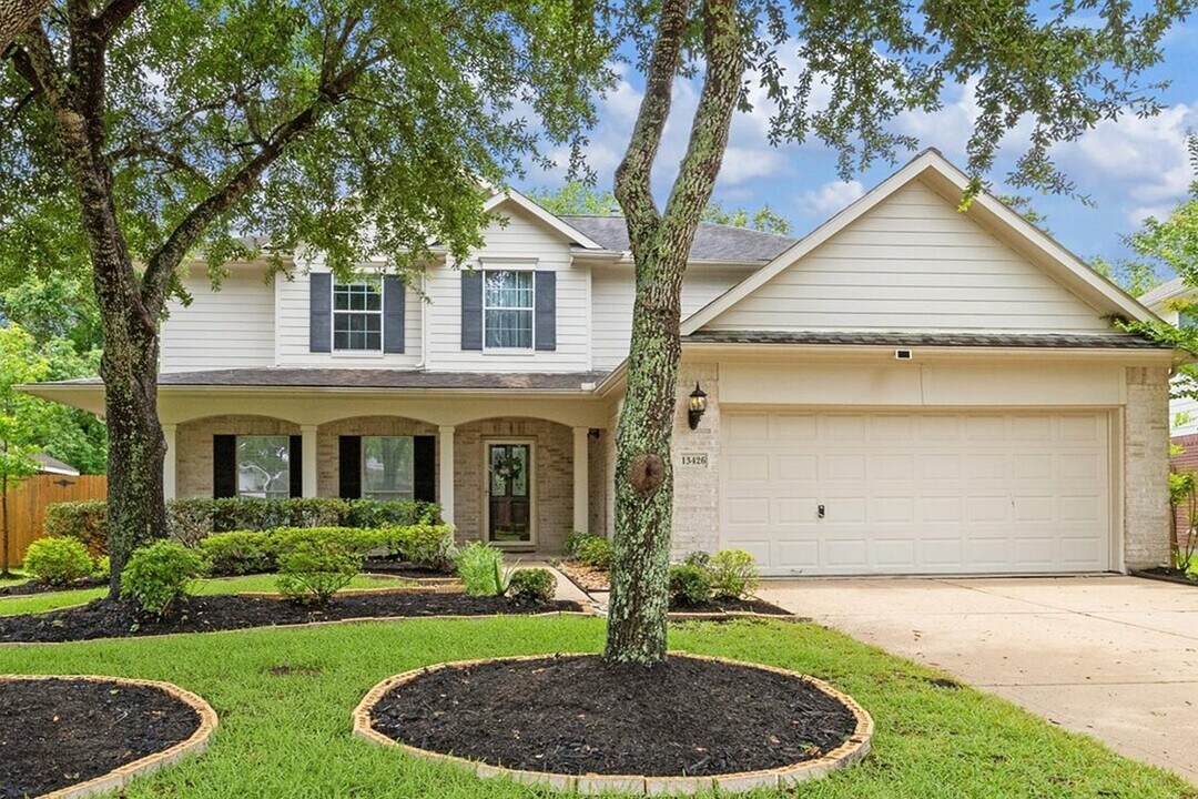 13426 Summer Villa Ln in Houston, TX - Building Photo