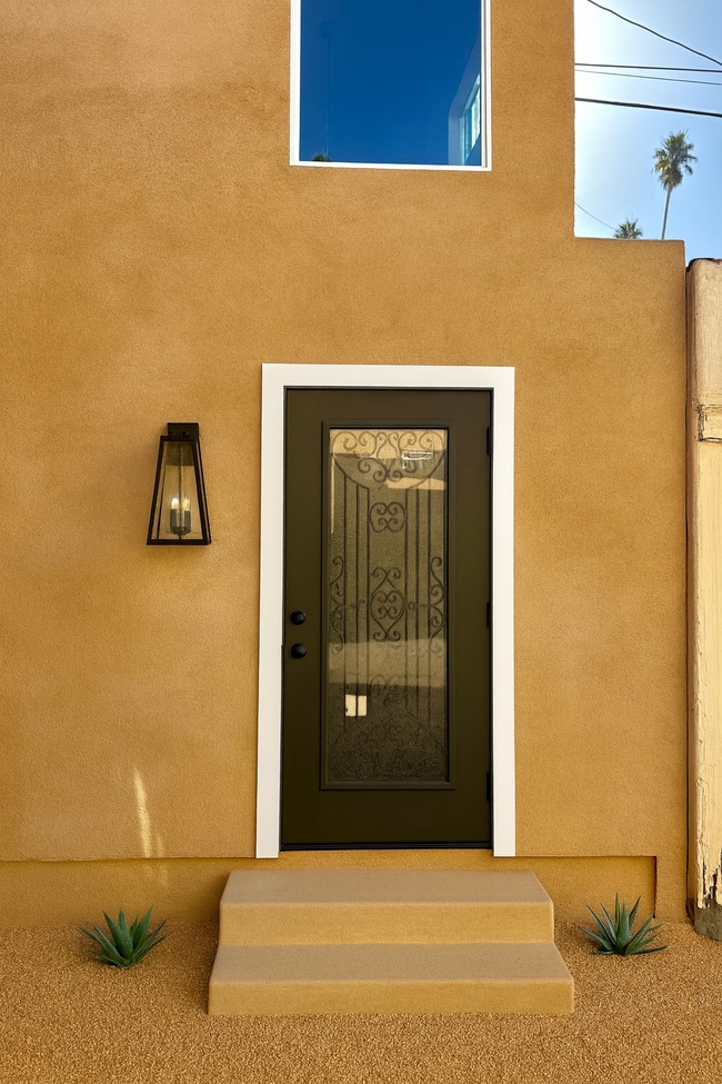 1106 5th Ave, Unit 2 in Los Angeles, CA - Building Photo - Building Photo
