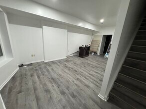 48 1/2 3rd St, Unit Multi family 2nd and 3rd in Newark, NJ - Building Photo - Building Photo