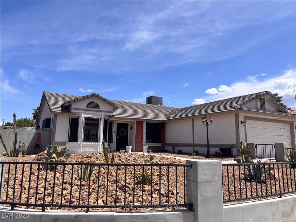 148 Triberg Ct in Henderson, NV - Building Photo
