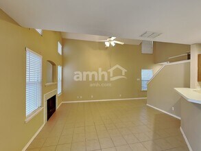 9446 Swans Crossing in San Antonio, TX - Building Photo - Building Photo