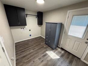 1005 Roberts St in Bowie, TX - Building Photo - Building Photo