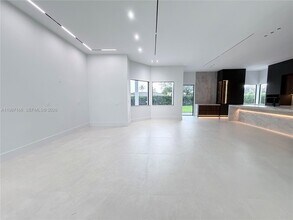 19880 SW 134th Ave in Miami, FL - Building Photo - Building Photo