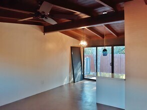 422 N Olsen Ave in Tucson, AZ - Foto de edificio - Building Photo