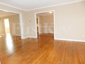 6135 Haddington Dr in Memphis, TN - Foto de edificio - Building Photo