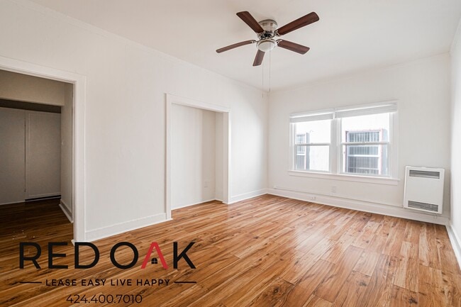 property at 404 N Coronado St
