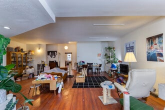 6644 Gravois Ave, Unit 1f in St. Louis, MO - Foto de edificio - Building Photo