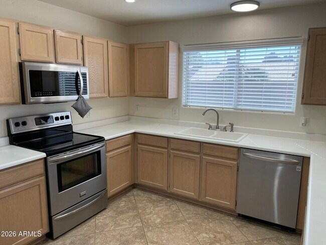 3349 W Abraham Ln in Phoenix, AZ - Building Photo - Building Photo