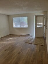 106 N Estes St in Alturas, CA - Building Photo - Building Photo