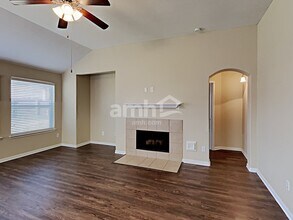 23806 Fairport Harbor Ln in Richmond, TX - Building Photo - Building Photo