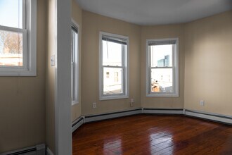 10 Speridakis Ter, Unit 1 in Cambridge, MA - Building Photo - Building Photo