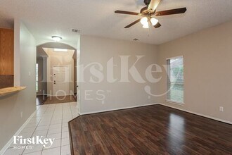 513 Branch Ln in Midlothian, TX - Building Photo - Building Photo
