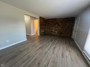 3357 Ashley Ln in Indianapolis, IN - Building Photo - Building Photo