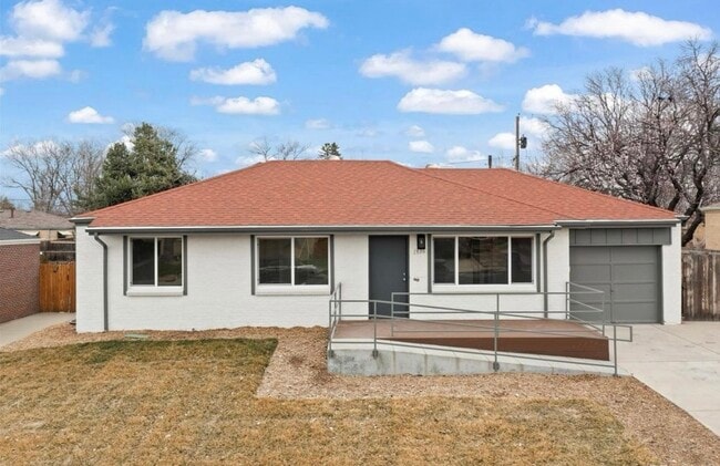 property at 1436 S Yates St