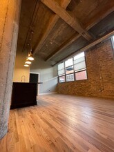 1735 N Paulina St, Unit 406 in Chicago, IL - Building Photo - Building Photo
