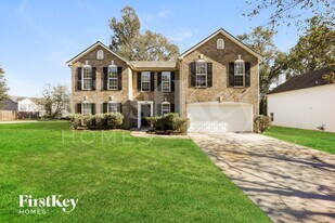 9092 Bob Jackson Dr in Jonesboro, GA - Building Photo