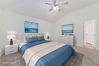 17075 Great Glen Dr in Houston, TX - Building Photo - Building Photo