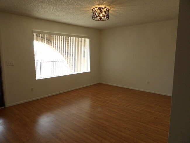 1980 W 13th Ave
