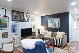 3511 Center St NW in Washington, DC - Building Photo - Building Photo