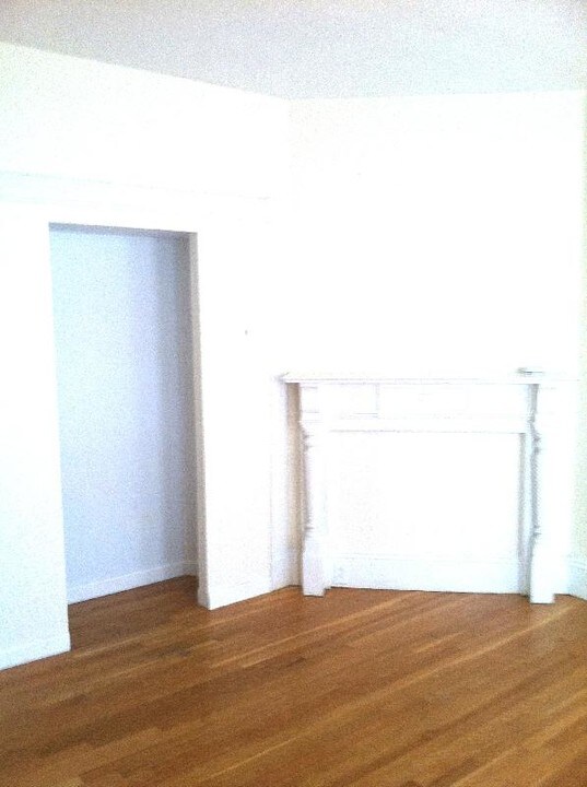 53 Hillside St-Unit -3 in Boston, MA - Foto de edificio
