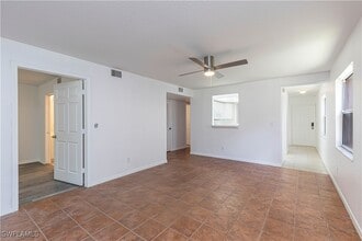 26658 Little John Ct in Bonita Springs, FL - Building Photo - Building Photo