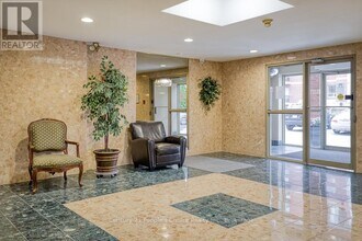 77-577 Base Line Rd W in London, ON - Building Photo - Building Photo