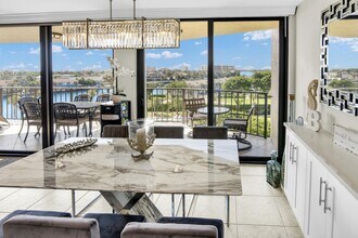 899 Jeffery St, Unit 609 in Boca Raton, FL - Foto de edificio - Building Photo