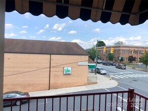 235 E Main St in Lincolnton, NC - Building Photo - Building Photo