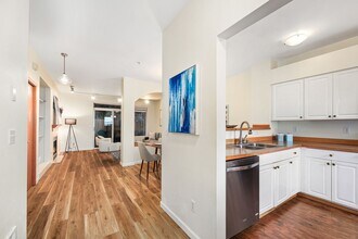 17827 80th Ave NE in Kenmore, WA - Building Photo - Building Photo