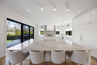 130 Highview Dr in Sag Harbor, NY - Building Photo - Building Photo