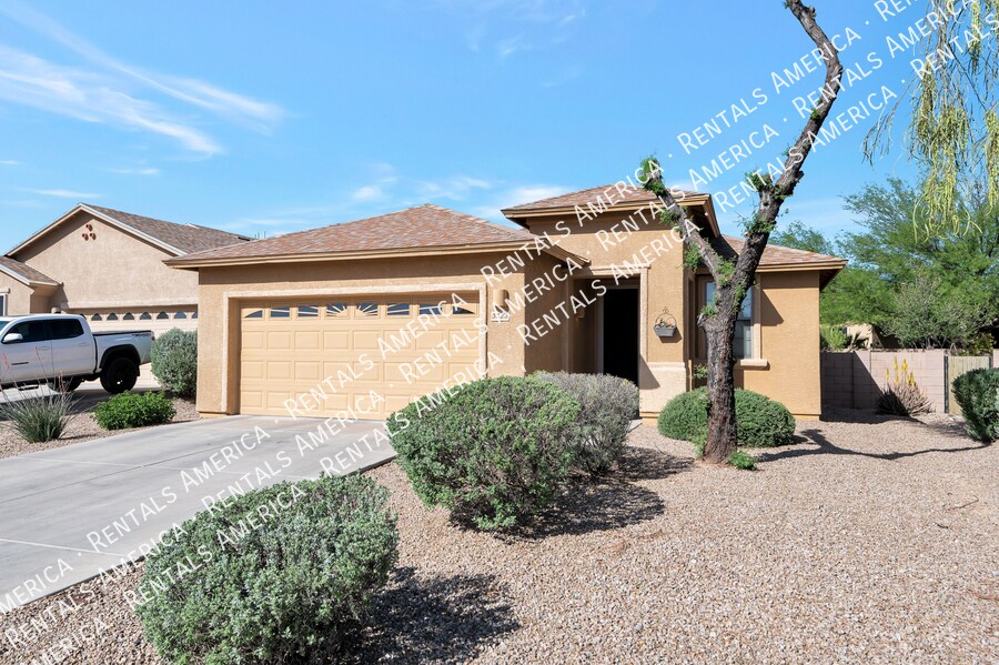 3323 S Lakeside Ridge Loop in Tucson, AZ - Building Photo