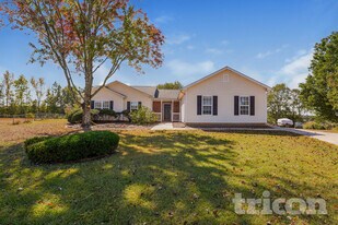 2725 Archer Way in Dacula, GA - Building Photo