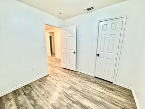 Elliston Commons in Lubbock, TX - Foto de edificio - Building Photo