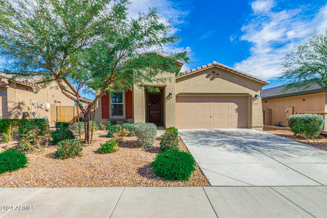 29761 N 114th Ln in Peoria, AZ - Building Photo