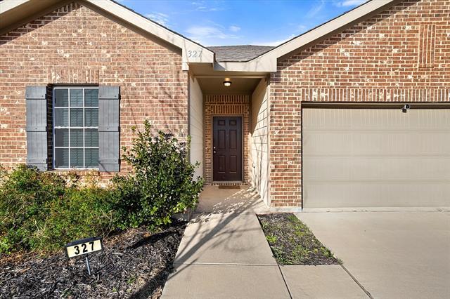 327 Gypsum Ln in Glenn Heights, TX - Building Photo - Building Photo