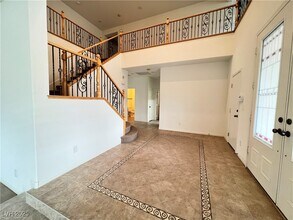 742 Canary Wharf Dr in Las Vegas, NV - Building Photo - Building Photo